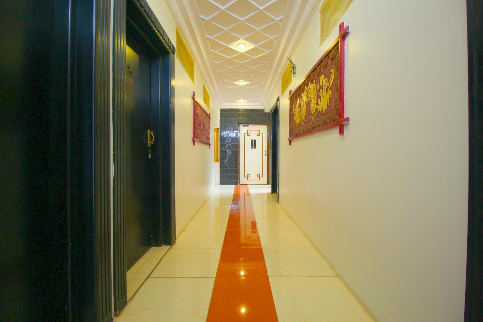 Hotel Upasana Rajkot Dış mekan fotoğraf